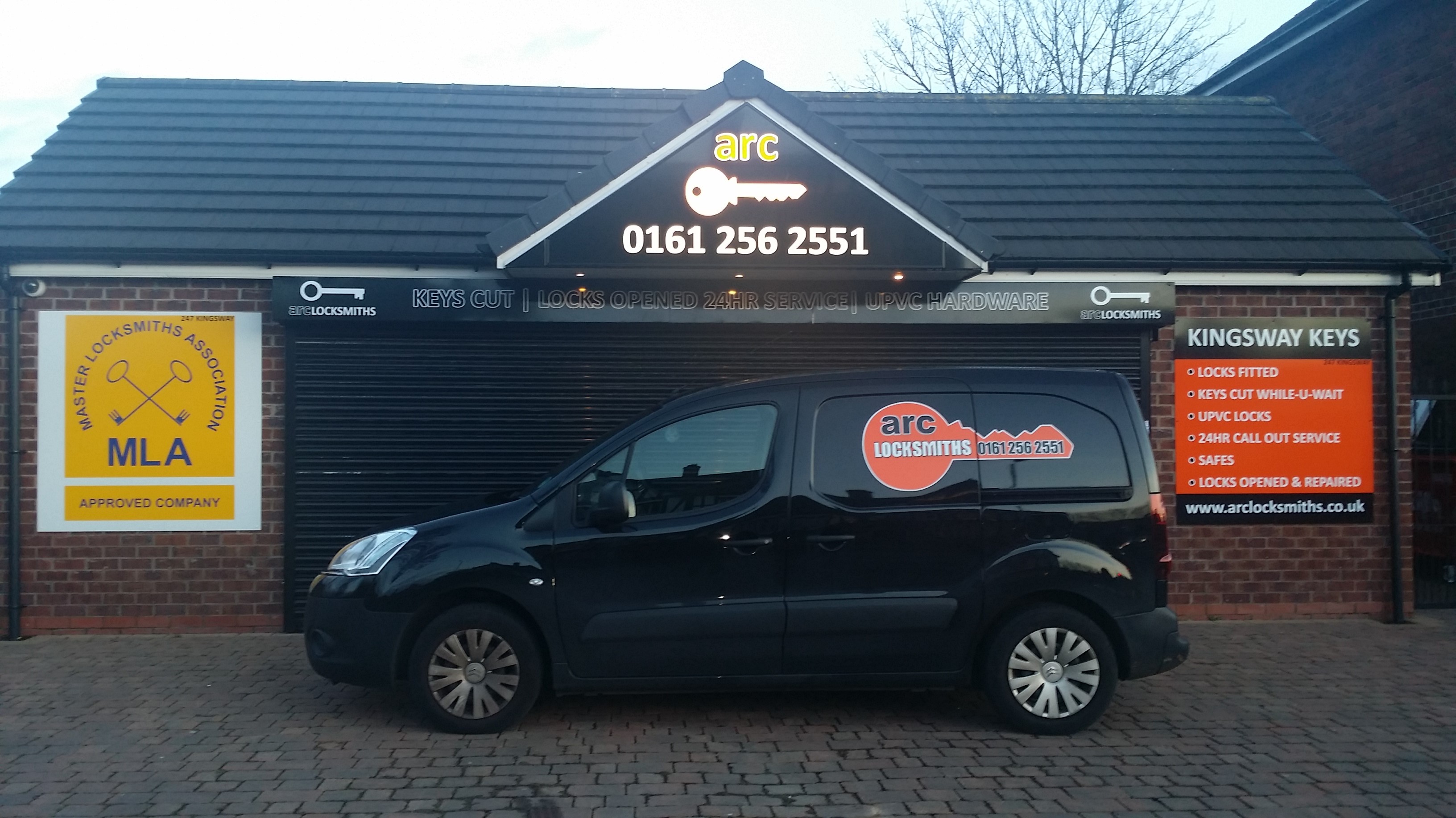 Dennis-Security-Locksmith-Shop-dummy